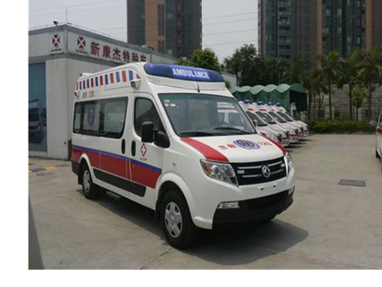 東風(fēng)御風(fēng)長軸救護(hù)車