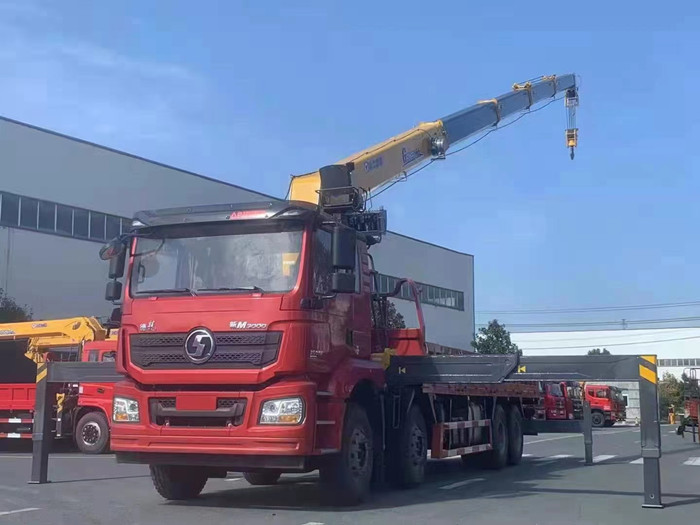 國(guó)六陜汽德龍M3000徐工20噸隨車(chē)吊_隨車(chē)吊廠家